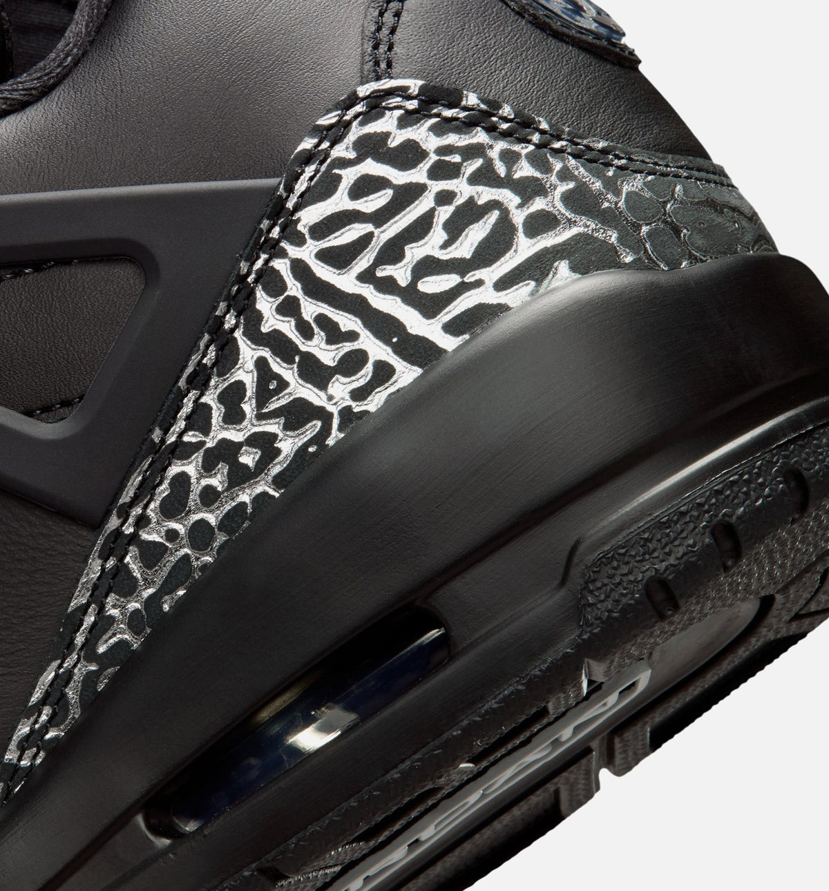 Spizike Low Men's Basketball Shoes – Black/Metallic Silver