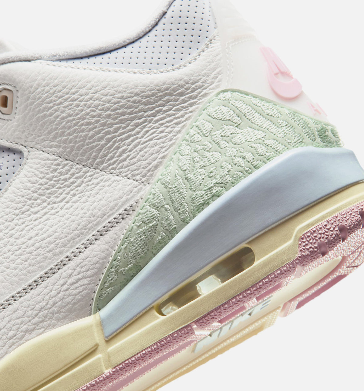 Air Jordan 3 Retro Men's Sneakers – Sail/Jade Aura