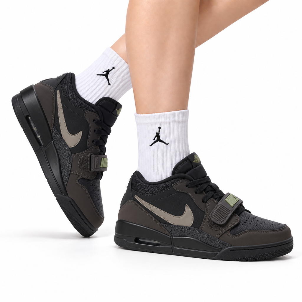 Jordan Legacy 312 Low Triple Black Sneakers