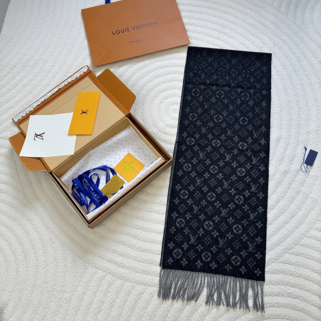 Louis Vuitton Reversible Monogram Fringed Scarf